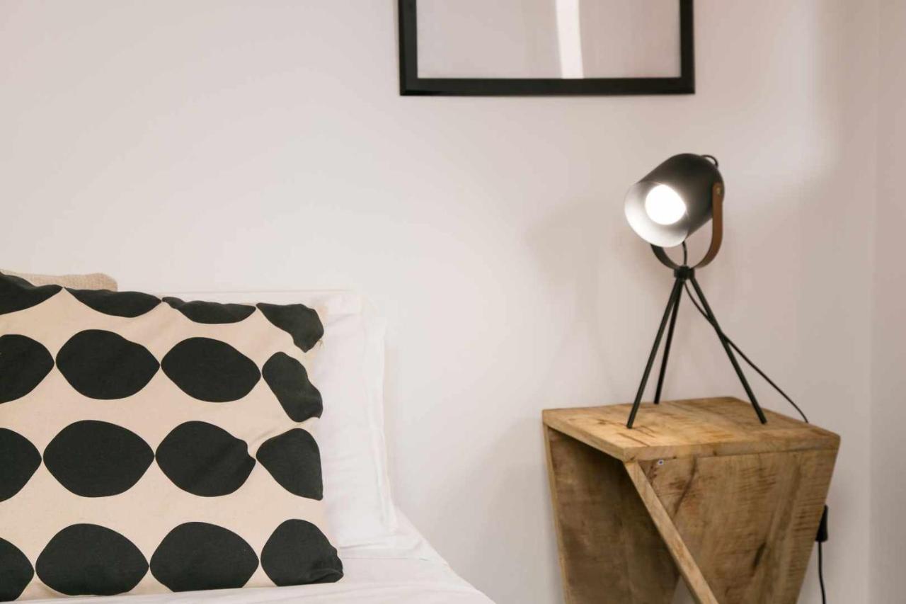 Trendy Lisbon Home With Terrace Lx Factory Lisboa Exterior foto