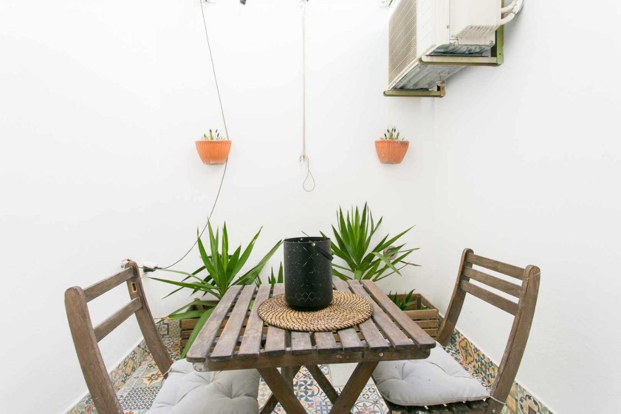 Trendy Lisbon Home With Terrace Lx Factory Lisboa Exterior foto